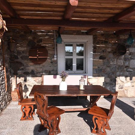 Traditional Kos Villa With Swimming Pool, Lawn Yard And Bbq Exterior photo