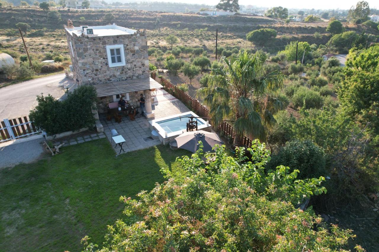 Traditional Kos Villa With Swimming Pool, Lawn Yard And Bbq Exterior photo