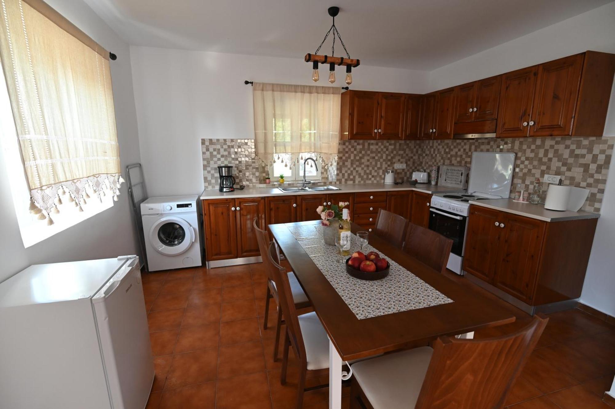 Traditional Kos Villa With Swimming Pool, Lawn Yard And Bbq Exterior photo