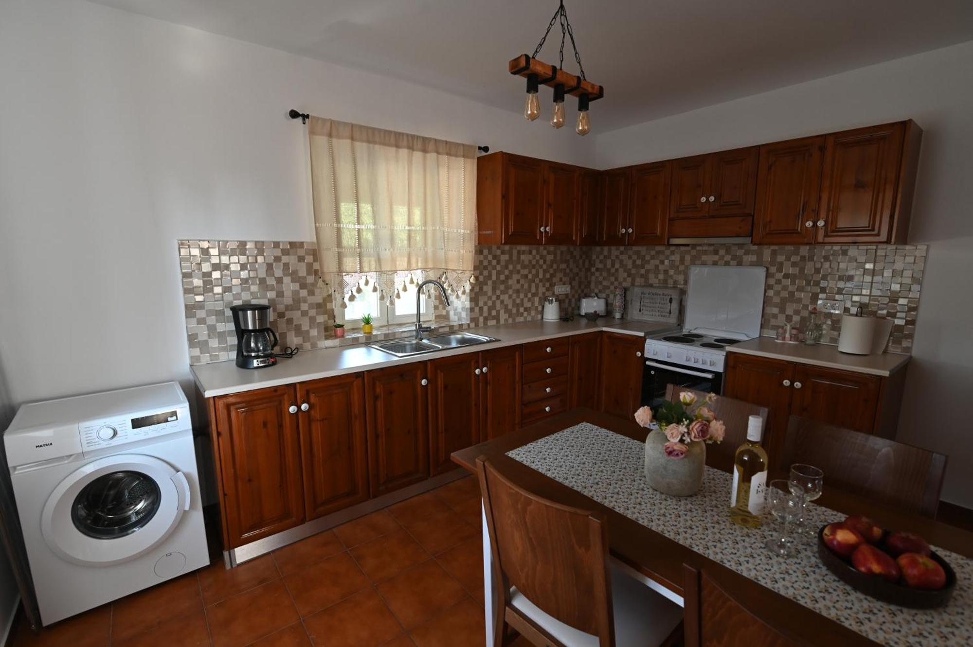 Traditional Kos Villa With Swimming Pool, Lawn Yard And Bbq Exterior photo
