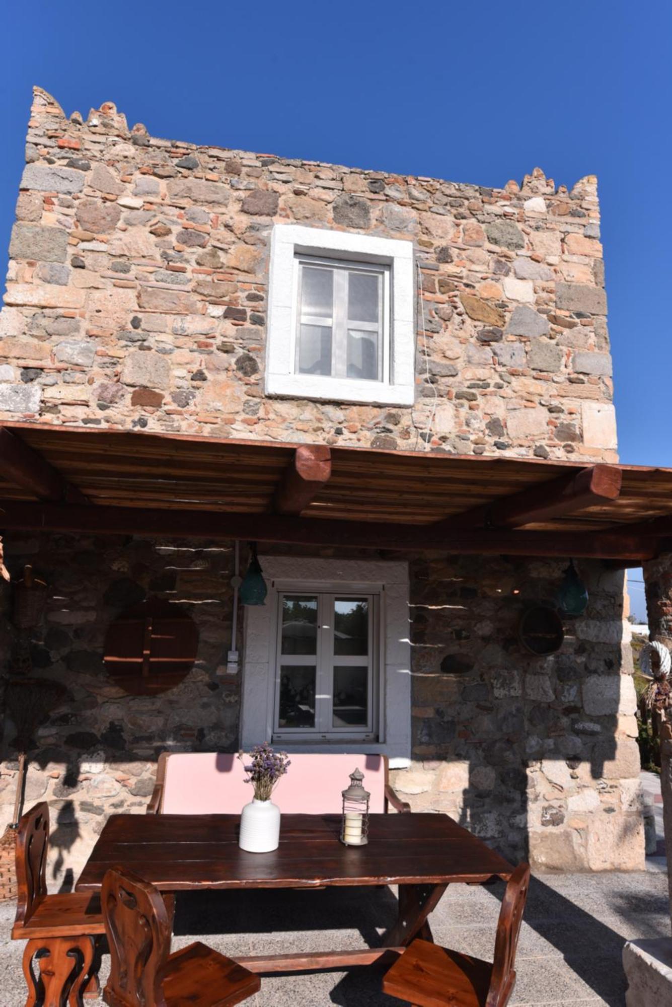 Traditional Kos Villa With Swimming Pool, Lawn Yard And Bbq Exterior photo